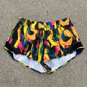 Lululemon Hotty Hot Low Rise Shorts 2.5” Undertone Black Multi Rainbow Paint 8